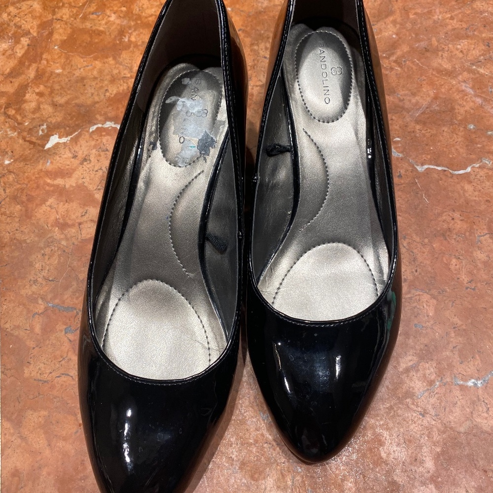 Black patent leather Bandolino wedges